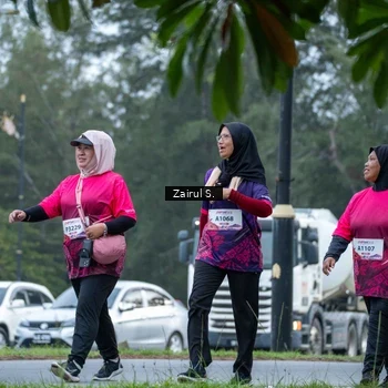 Runner Photo 8459076