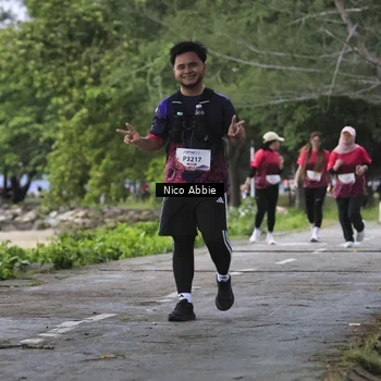 Runner Photo 8459291