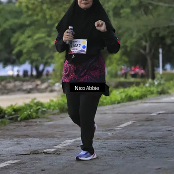 Runner Photo 8459402