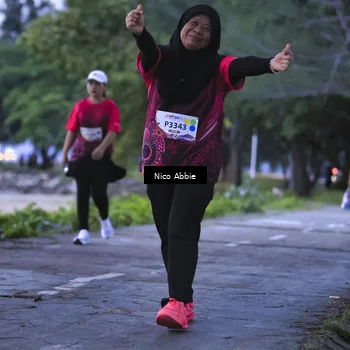 Runner Photo 8459633