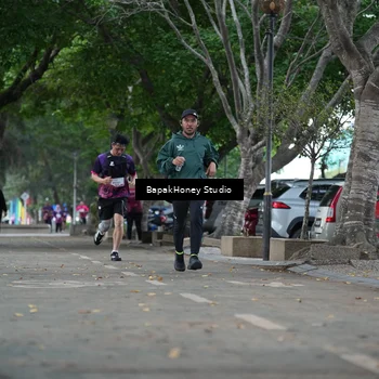 Runner Photo 8460192