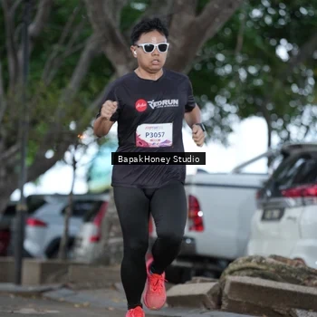Runner Photo 8460195