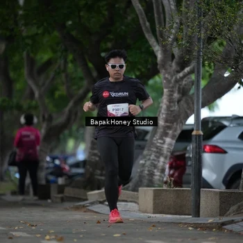 Runner Photo 8460201