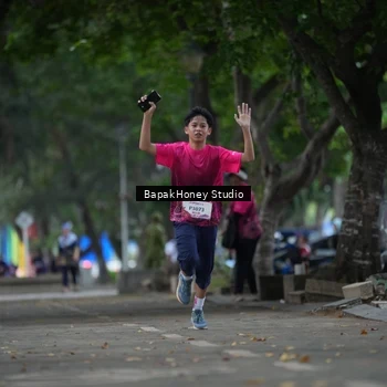 Runner Photo 8460215