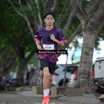 Runner Photo 8460222
