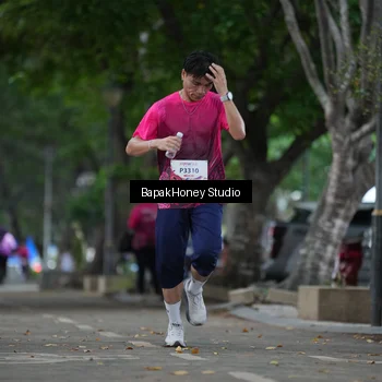 Runner Photo 8460233