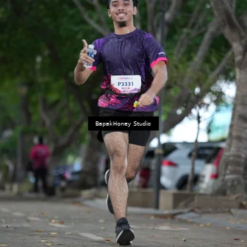 Runner Photo 8460245