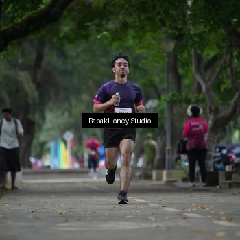 Runner Photo 8460254