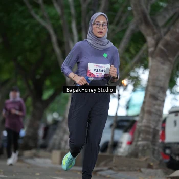 Runner Photo 8460260