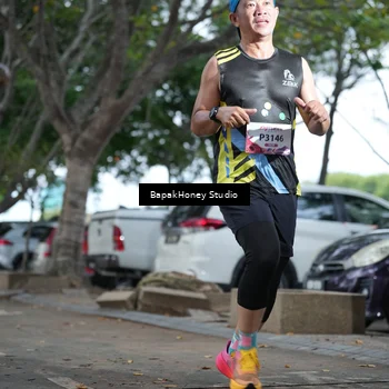 Runner Photo 8460275