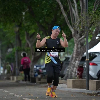 Runner Photo 8460284