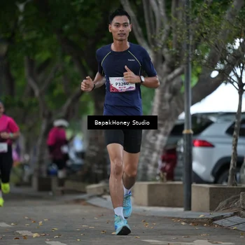 Runner Photo 8460306