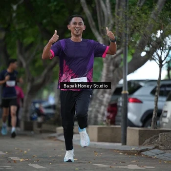Runner Photo 8460312