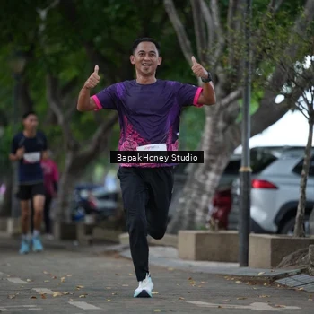 Runner Photo 8460316