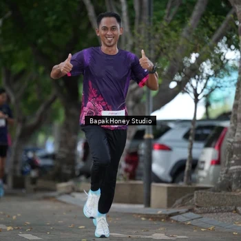Runner Photo 8460318