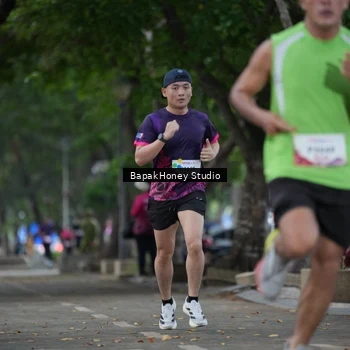 Runner Photo 8460320
