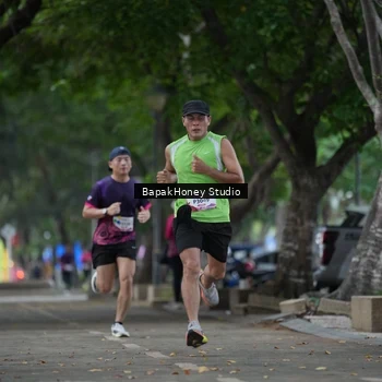 Runner Photo 8460323