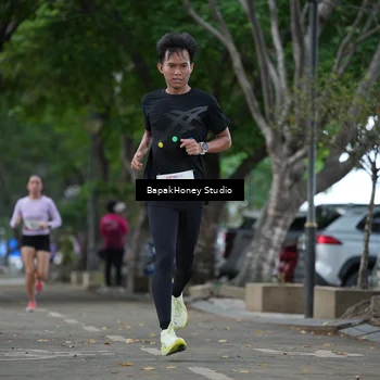 Runner Photo 8460344