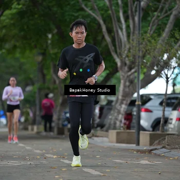 Runner Photo 8460353