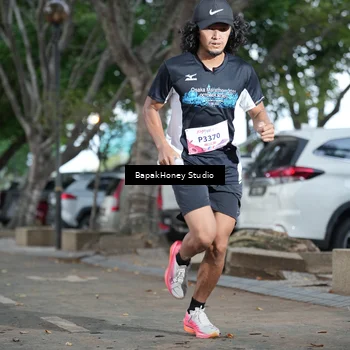 Runner Photo 8460355