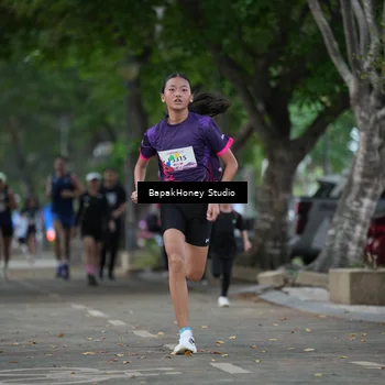 Runner Photo 8460372