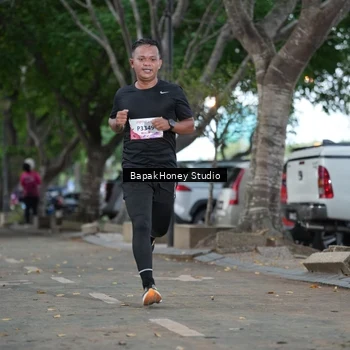 Runner Photo 8460377