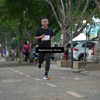 Runner Photo 8460381