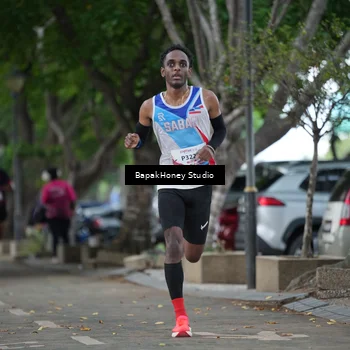 Runner Photo 8460385