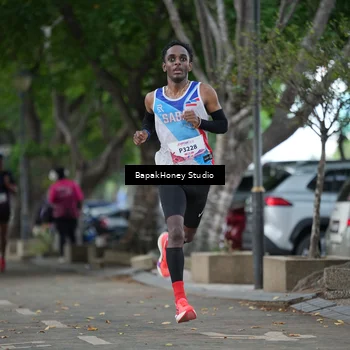 Runner Photo 8460387