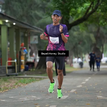 Runner Photo 8460398
