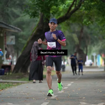 Runner Photo 8460401