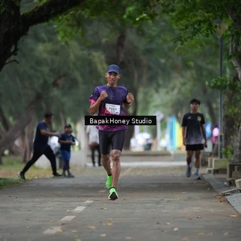 Runner Photo 8460404