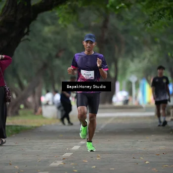 Runner Photo 8460407