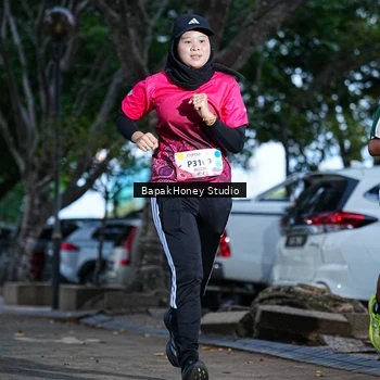Runner Photo 8460451