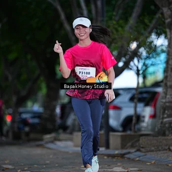 Runner Photo 8460472