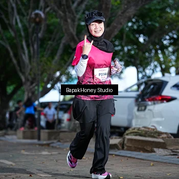 Runner Photo 8460501