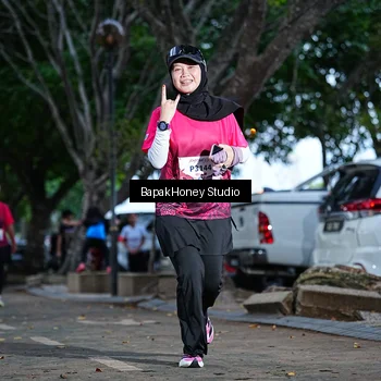 Runner Photo 8460502