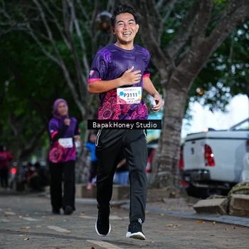 Runner Photo 8460511