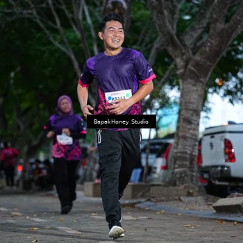 Runner Photo 8460514