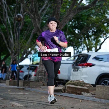 Runner Photo 8460536