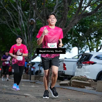 Runner Photo 8460545