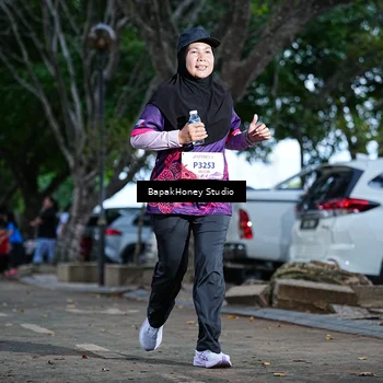 Runner Photo 8460555