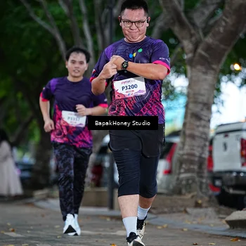 Runner Photo 8460635