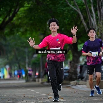 Runner Photo 8460647