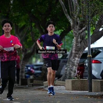 Runner Photo 8460653