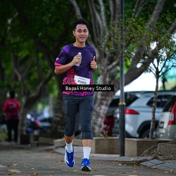 Runner Photo 8460656