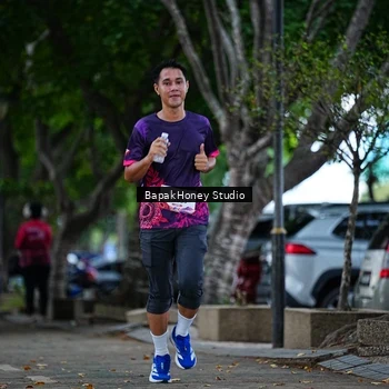 Runner Photo 8460659