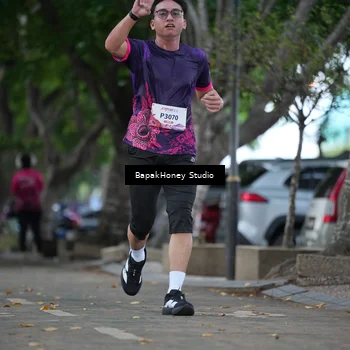 Runner Photo 8460697