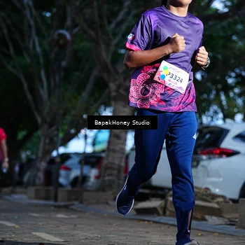 Runner Photo 8460813