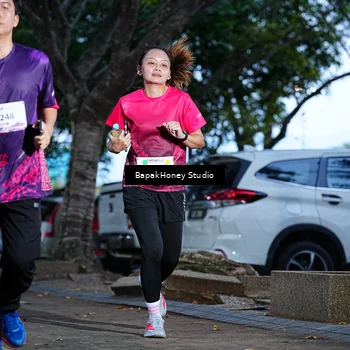 Runner Photo 8460881